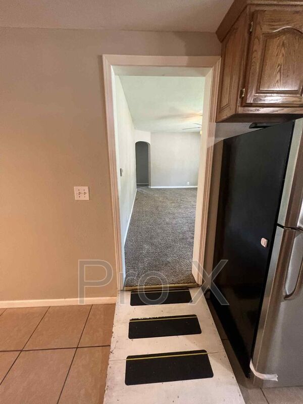 Foto del edificio - 2802 E 13th St