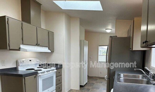 Foto del edificio - 50 Buds Way