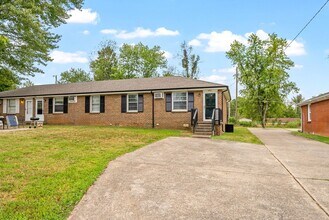 Building Photo - 110 Tandy Dr