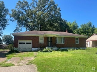 Building Photo - Fresh Rehab!