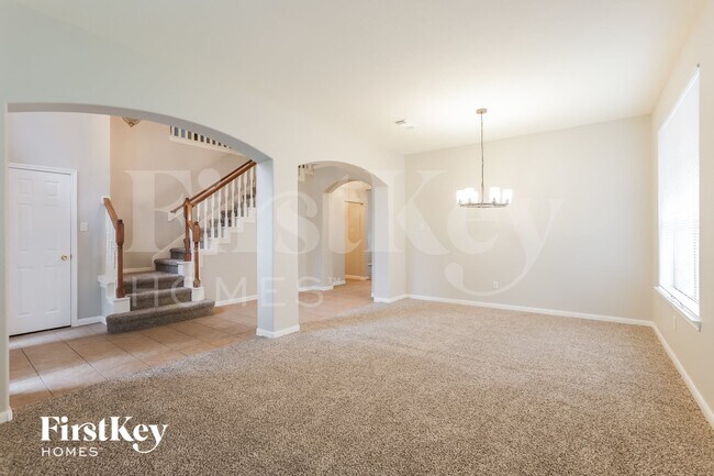 Foto del edificio - 12210 Lakewood Valley Ct