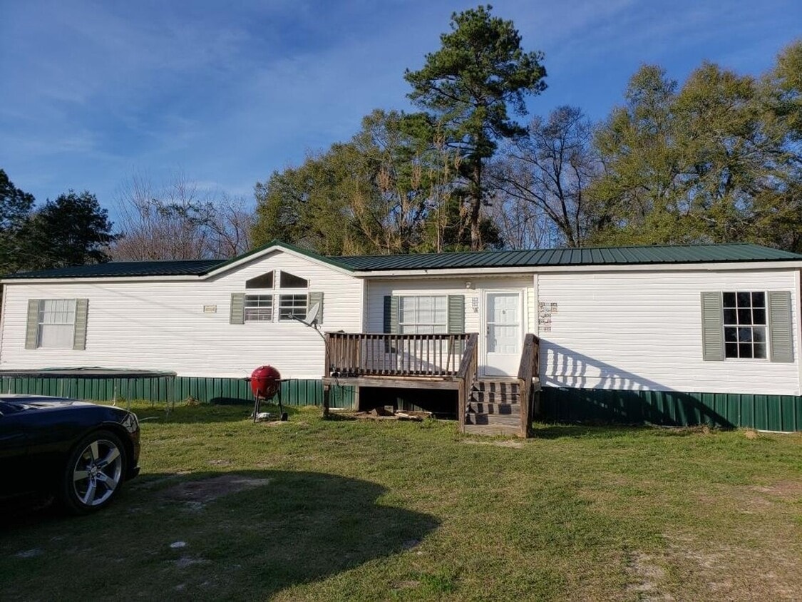 Primary Photo - Large 3 bedroom 2 bath