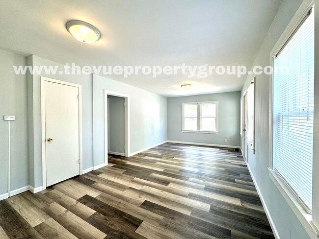 Foto del edificio - Spacious 3-Bedroom, 2-Bath Home with Moder...