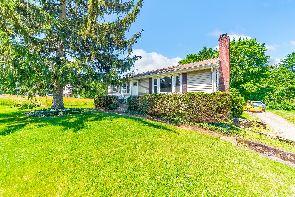 Front - 187 Talcottville Rd