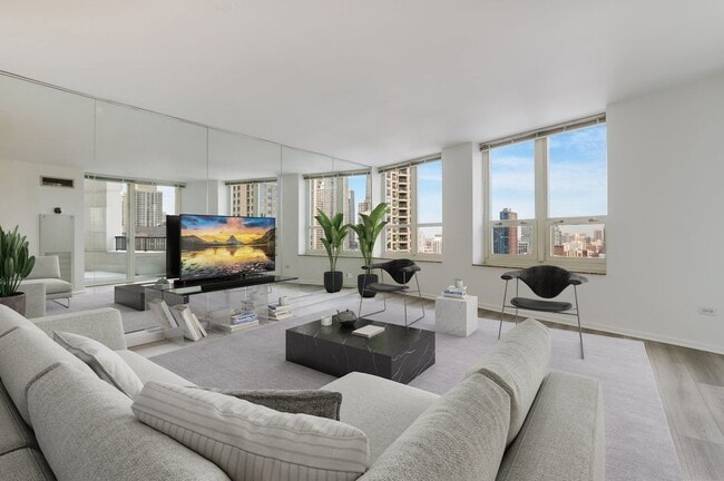 Foto del edificio - 345 N La Salle Dr