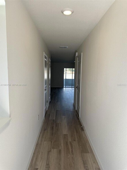 Foto del edificio - 8194 SW 67th Ave