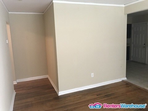 Building Photo - New Listing!!!  Cozy Atlanta Home 3/2 $895!!!