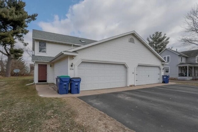 Building Photo - 536 Ross Ave