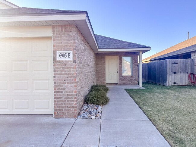 Building Photo - 6905 67th St