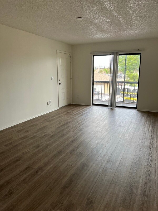 Photo - 5321 Summerlin Rd Apartment