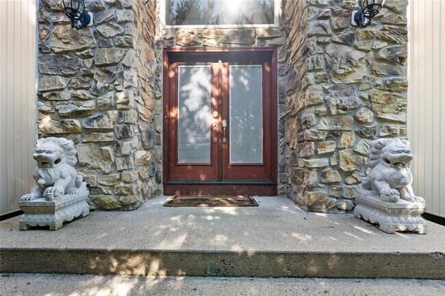 Foto del edificio - 6 Buchanan Ln