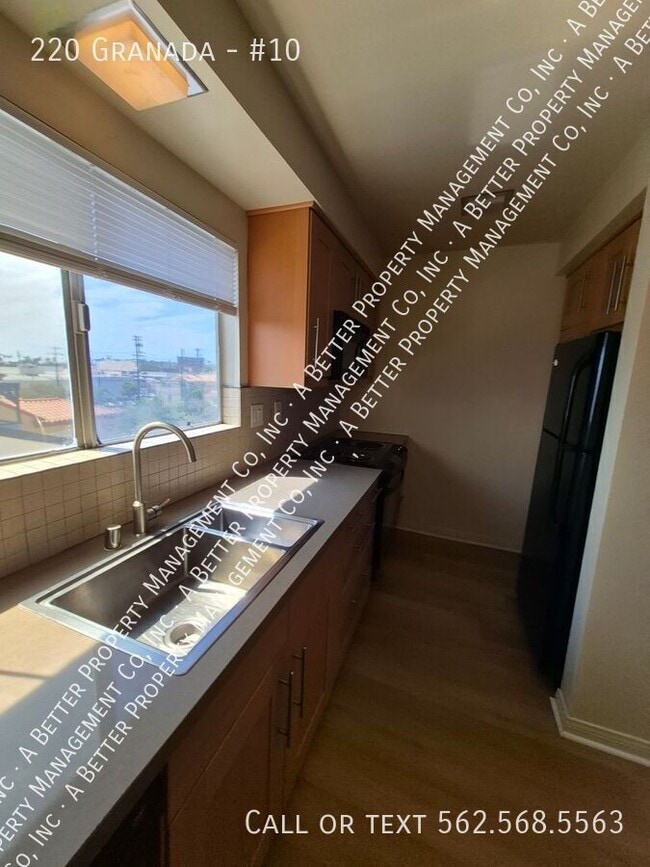 Building Photo - 220 Granada-#10