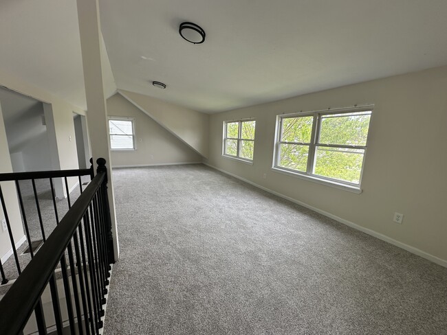 Building Photo - 12705 Emery Ave