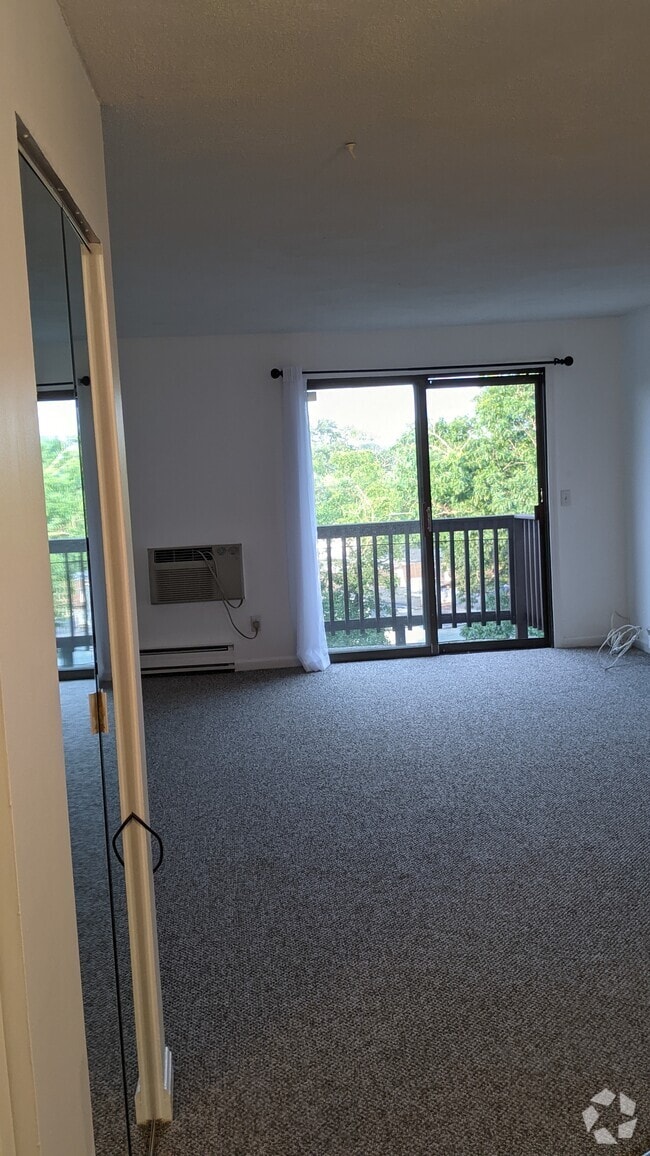 Condos For Rent in Lincoln RI 19 Rentals