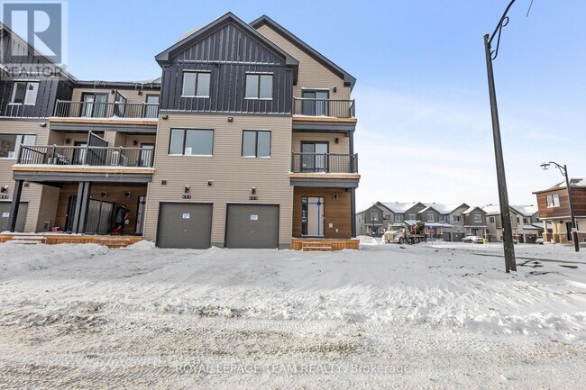 Photo du bâtiment - 600 Bee Pollen Wy