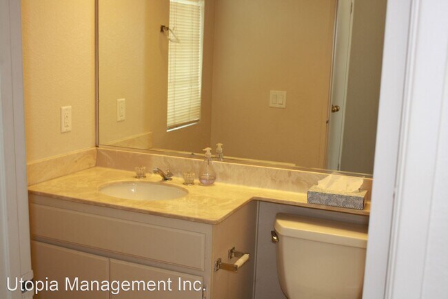 Building Photo - 3 br, 2.5 bath House - 28189 Fruitwood Dr