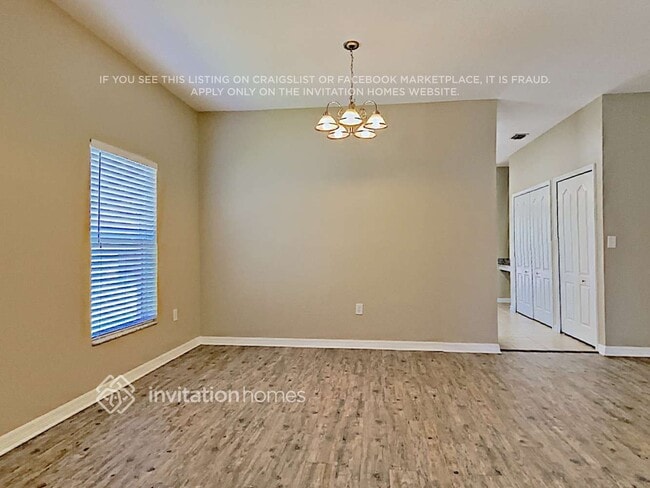 Building Photo - 4992 Outlook Dr