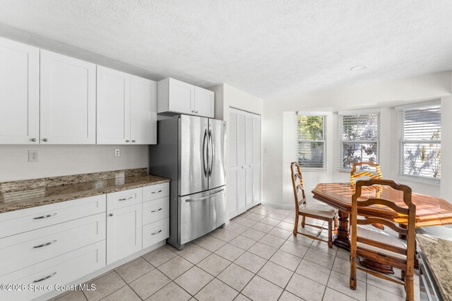 Building Photo - 247 Saldon Ln