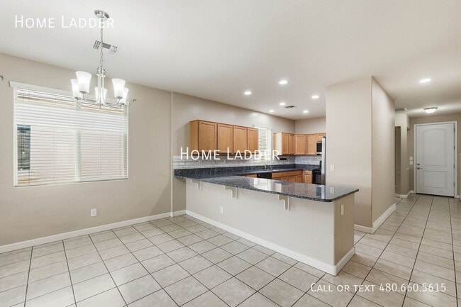 Building Photo - 4971 E Sunstone Dr