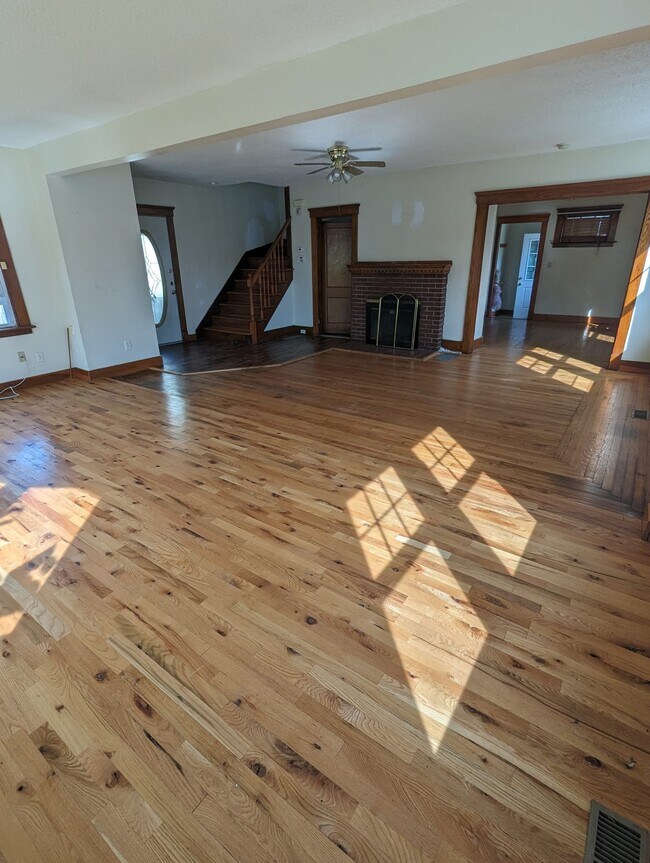 Building Photo - 131 Lexington Ave