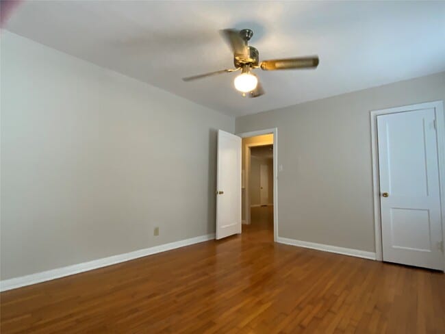 Foto del edificio - 2327 Branard St