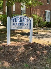 Building Photo - 79 Terrace Gardens