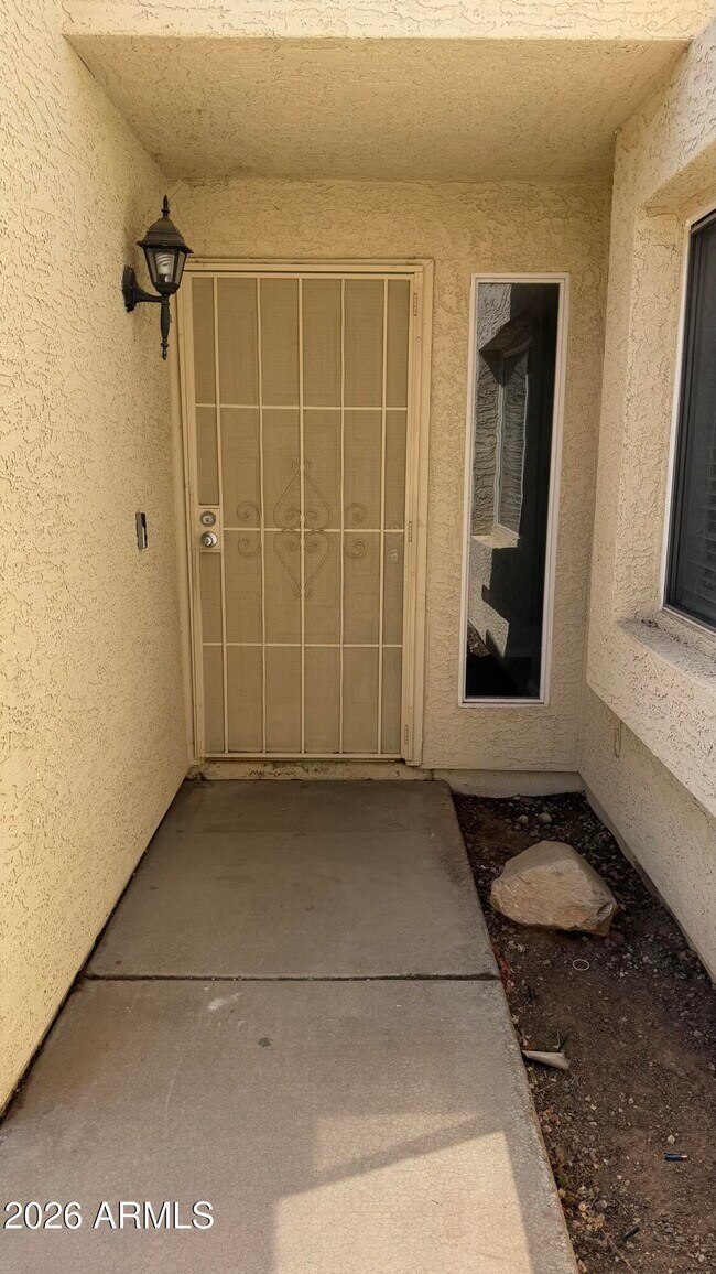 Building Photo - 2207 W Ironwood Dr