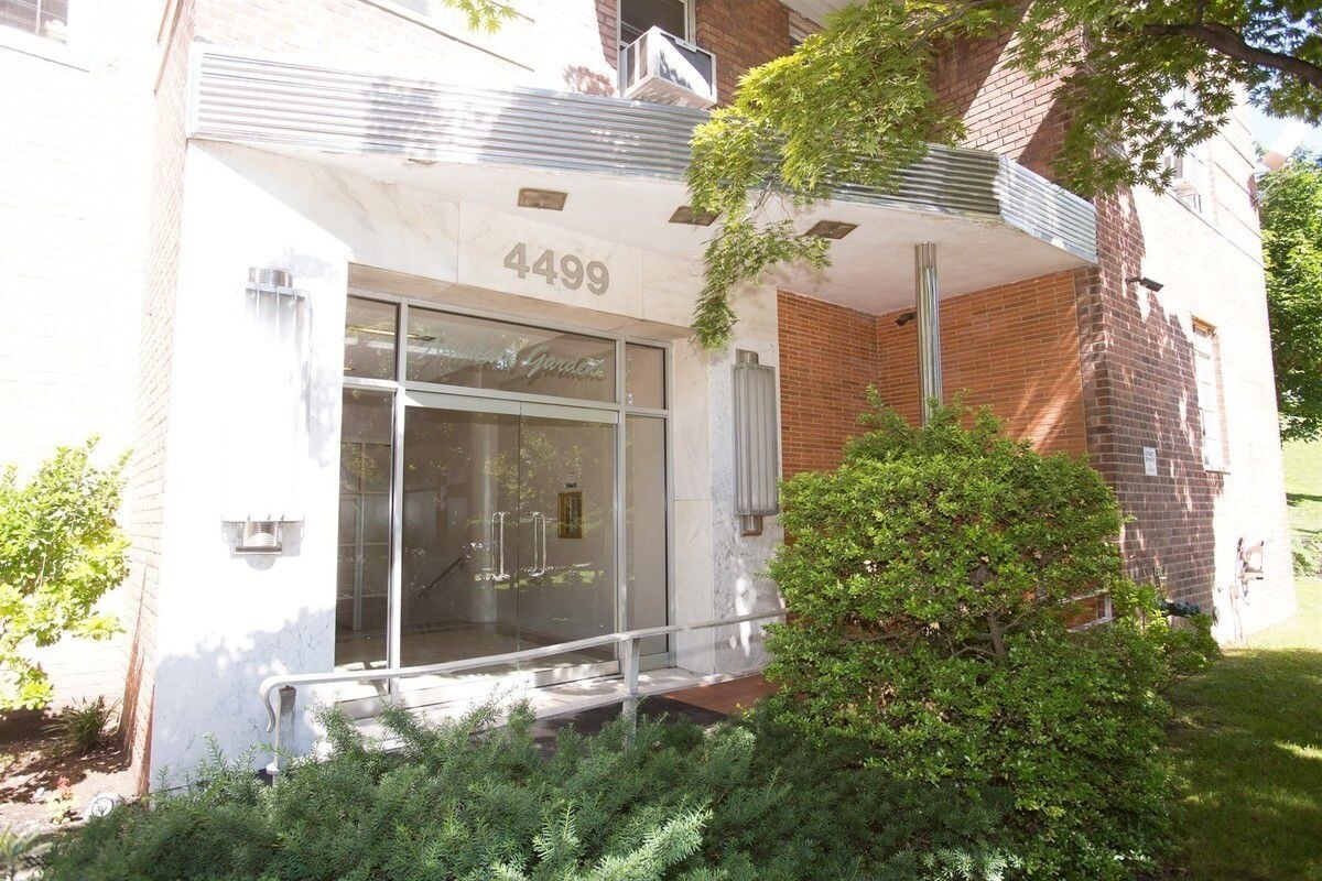 Primary Photo - 4499 Henry Hudson Pkwy