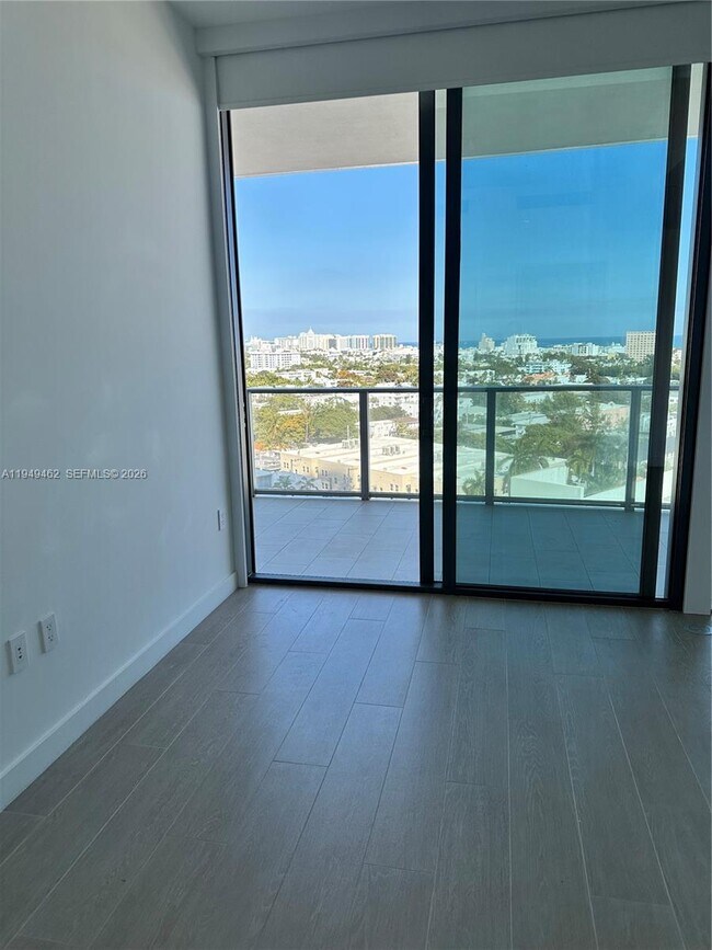 Foto del edificio - 500 Alton Rd