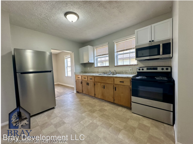 Building Photo - 2 br, 1 bath House - 1353 Willow St