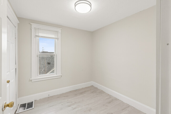 Foto del edificio - 959 Earl St
