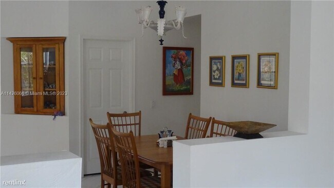 Foto del edificio - 3 br, 2 bath House - 819 Chimney Rock Rd 1