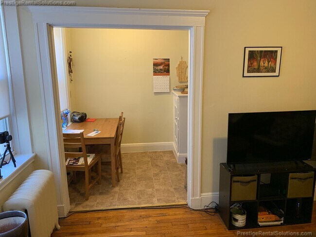 Foto del edificio - 63 Woodstock Ave