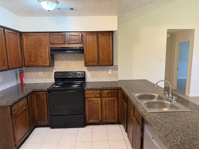 Building Photo - 8307 Bird Meadow Ln