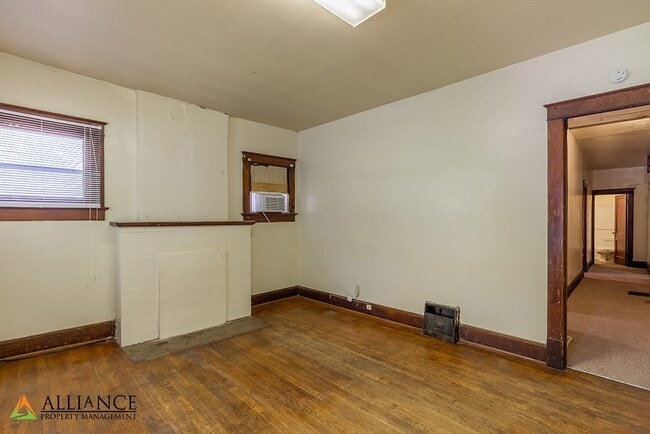 Building Photo - 1010 Osage St