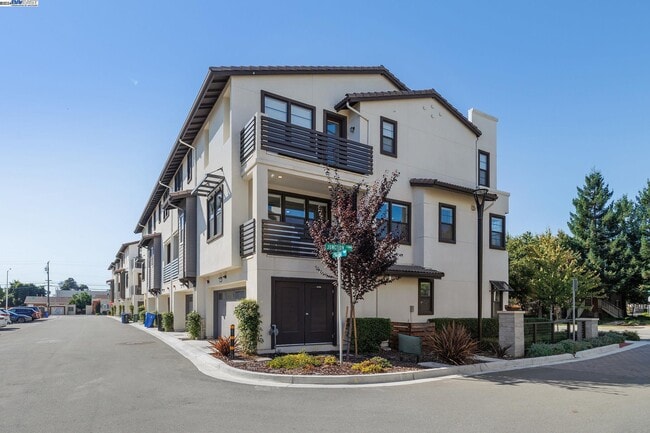 Building Photo - 3552 Peralta Blvd