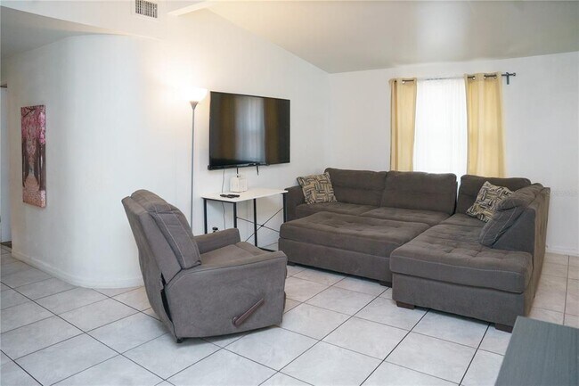 Foto del edificio - 2804 N 33rd St