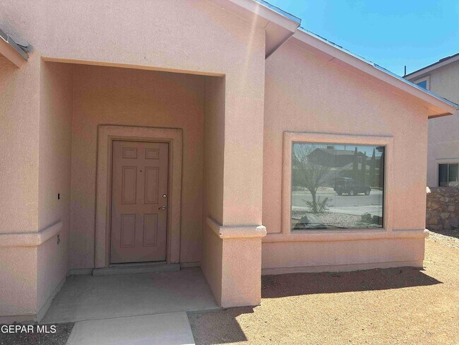Foto del edificio - 14712 Far View Ct