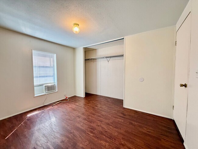 Foto del edificio - 313 12th St