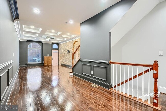 Building Photo - 118 W Fort Ave