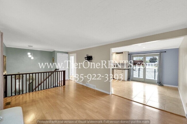 Building Photo - This property offers a NO DEPOSIT option available for qualified renters!