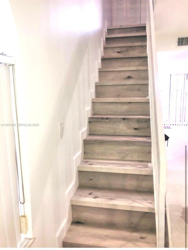 Foto del edificio - 920 SW 7th Ave