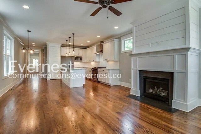 Foto del edificio - 3-Bed / 3-Bath Home with Modern Amenities/ Available Soon!