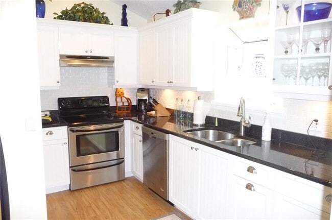 Building Photo - 1542 Sabal Ct