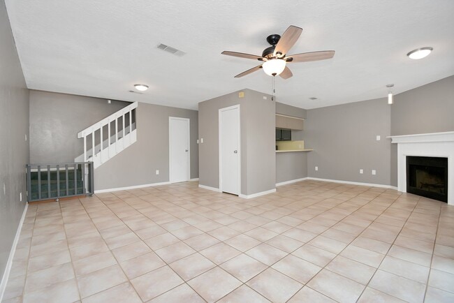 Building Photo - 12755 Mill Ridge Dr