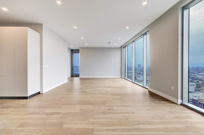 Building Photo - 1711 Allen Pkwy