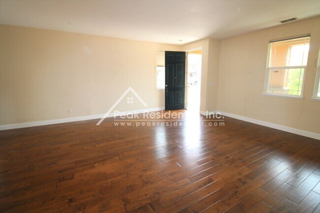 Building Photo - 3 br, 2.5 bath House - 2771 Garrett Place