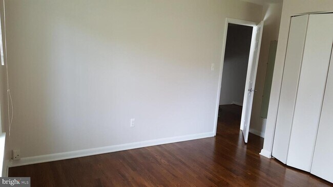 Building Photo - 4311 Braeburn Dr