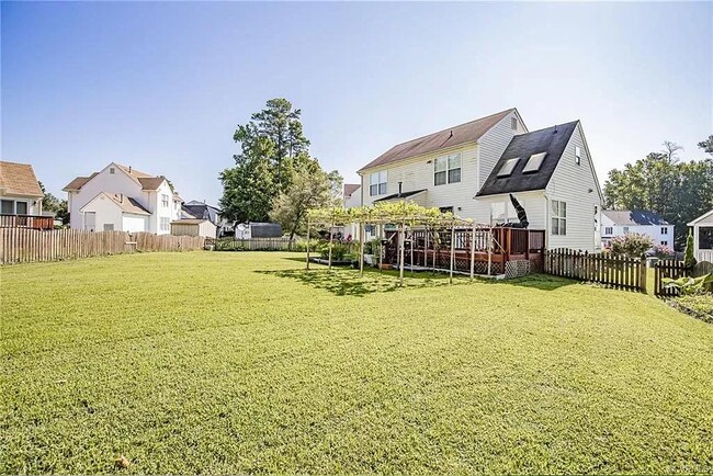 Foto del edificio - 7512 Laurel Ridge Ct