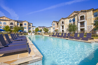 Summercrest Burleson Apartments photo'